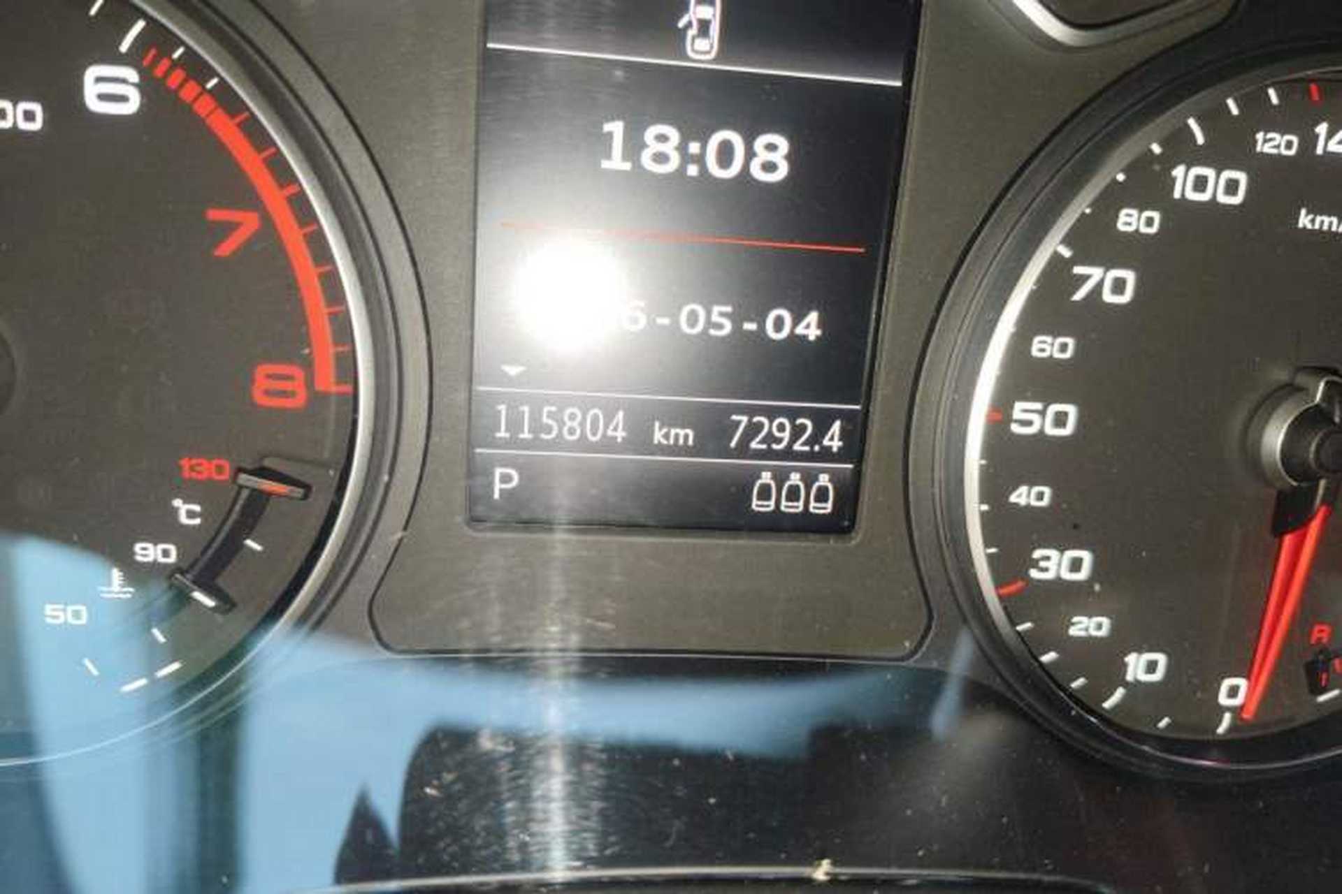 Used Audi A3 2014 Limousine 40 TFSI S line Comfort Model Odometer Close Up