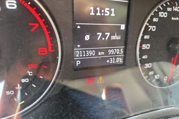 Used Audi A3 2014 Limousine 35 TFSI Automatic Comfort Model Odometer Close Up
