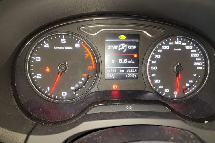Used Audi A3 2014 Limousine 40 TFSI S line Comfort Model Odometer Close Up