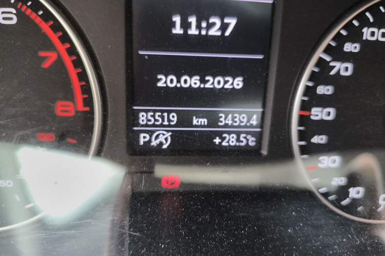 Used Audi A3 2014 Limousine 35 TFSI Automatic Comfort Model Odometer Close Up