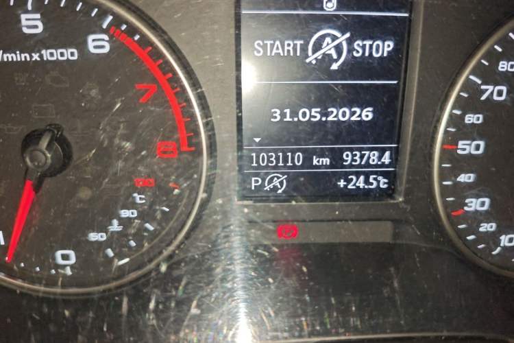Used Audi A3 2014 Sportback 35 TFSI Automatic Style Edition Odometer Close Up
