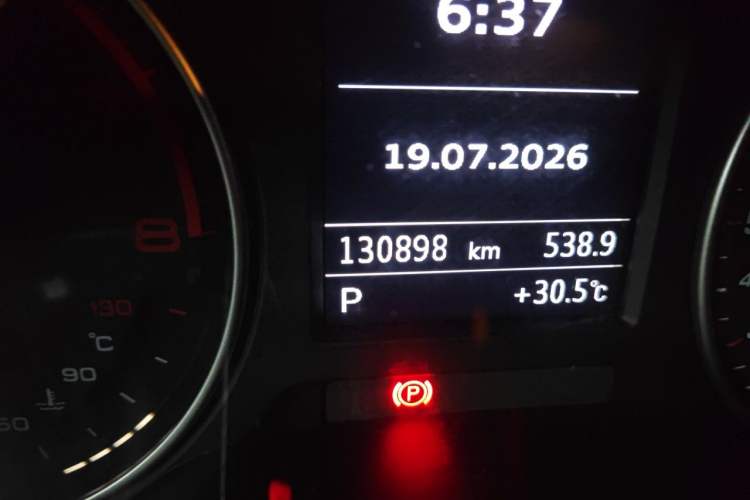 Used Audi A3 2014 Sportback 35 TFSI Automatic Style Edition Odometer Close Up