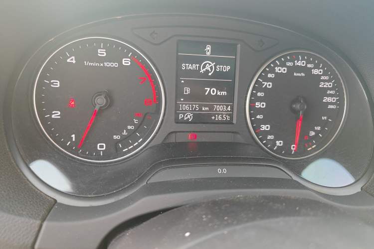 Used Audi A3 2014 Sportback 35 TFSI Automatic Style Edition Odometer Close Up
