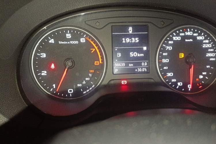 Used Audi A3 2014 Sportback 35 TFSI Automatic Ambition Edition Odometer Close Up