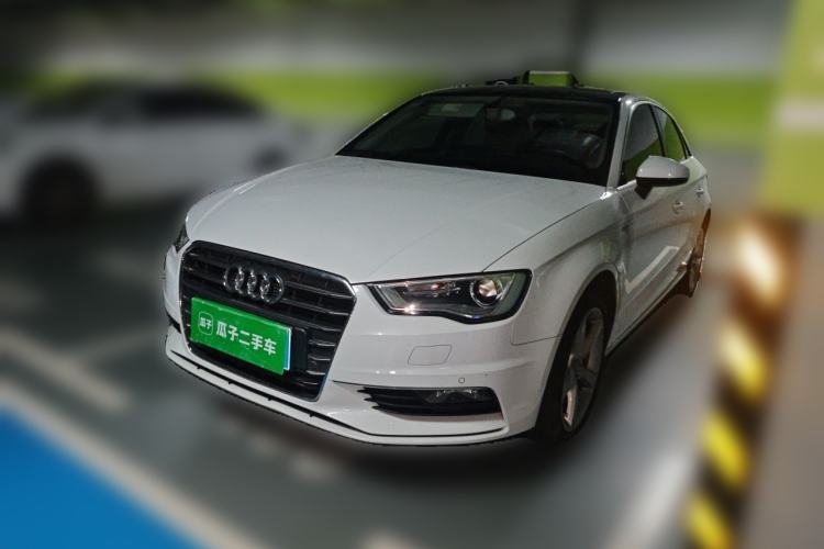 Used Audi A3 2014 Limousine 35 TFSI Automatic Comfort Model Guazi used car, China used car export, Used car for sale, Used cars, Cheapest cars for sale