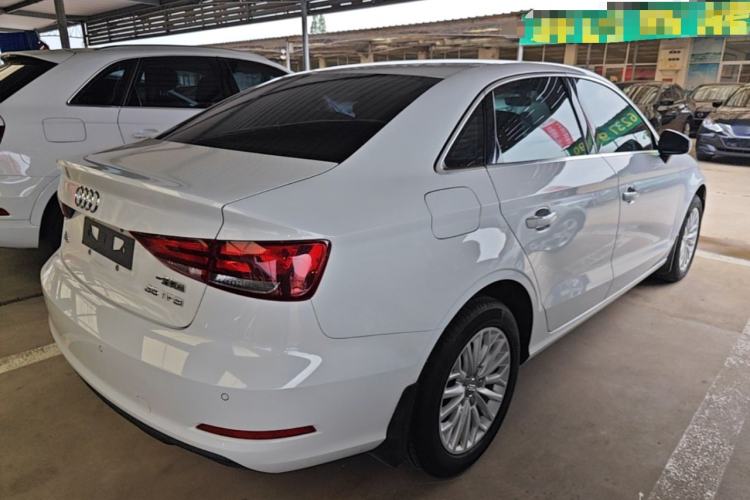 Used Audi A3 2014 Limousine 35 TFSI Automatic Advanced Model Rear Right 45 Deg