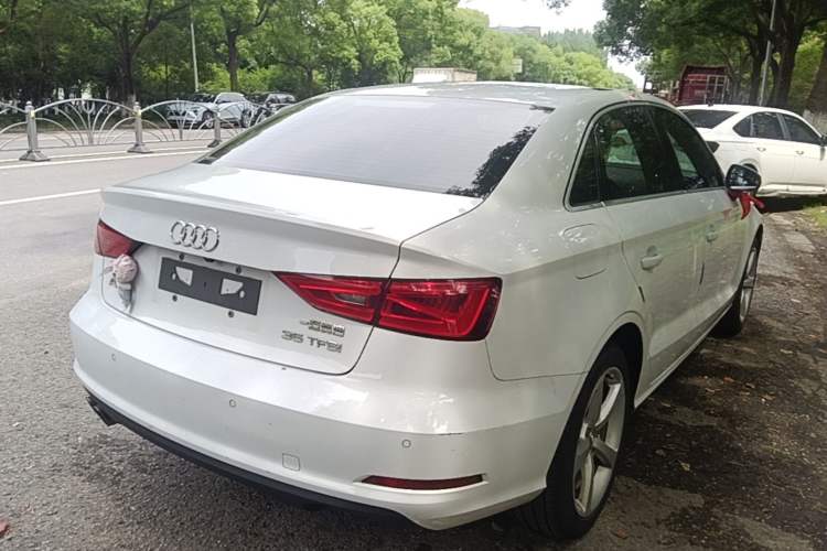 Used Audi A3 2014 Limousine 35 TFSI Automatic Comfort Model Rear Right 45 Deg