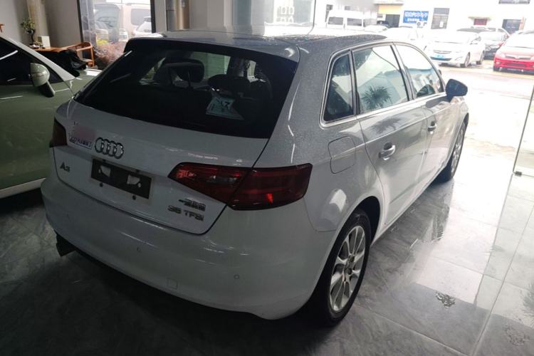 Used Audi A3 2014 Sportback 35 TFSI Automatic Style Edition Rear Right 45 Deg