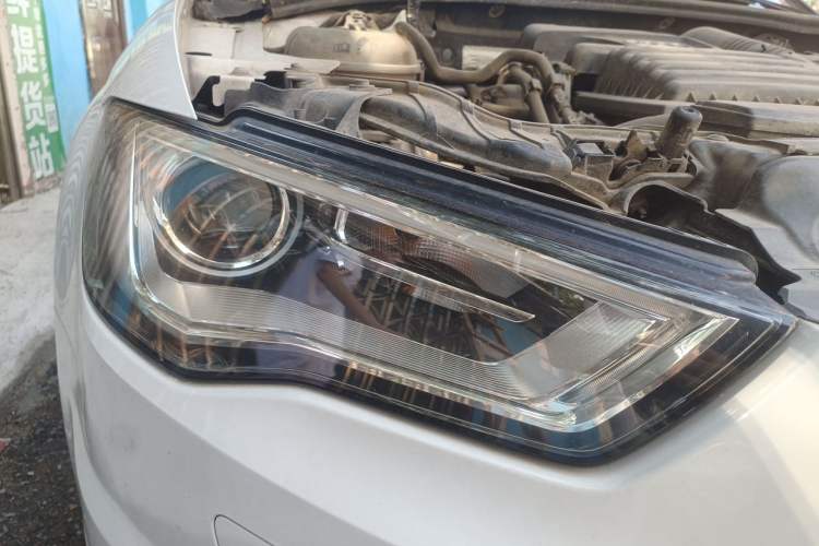 Used Audi A3 2014 Limousine 35 TFSI Automatic Comfort Model Right Front Headlight