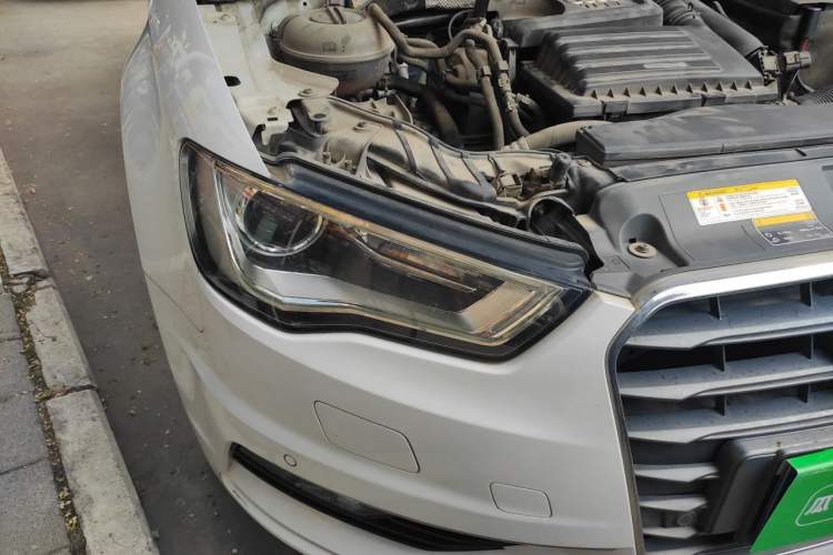 Used Audi A3 2014 Limousine 35 TFSI Automatic Comfort Model Right Front Headlight