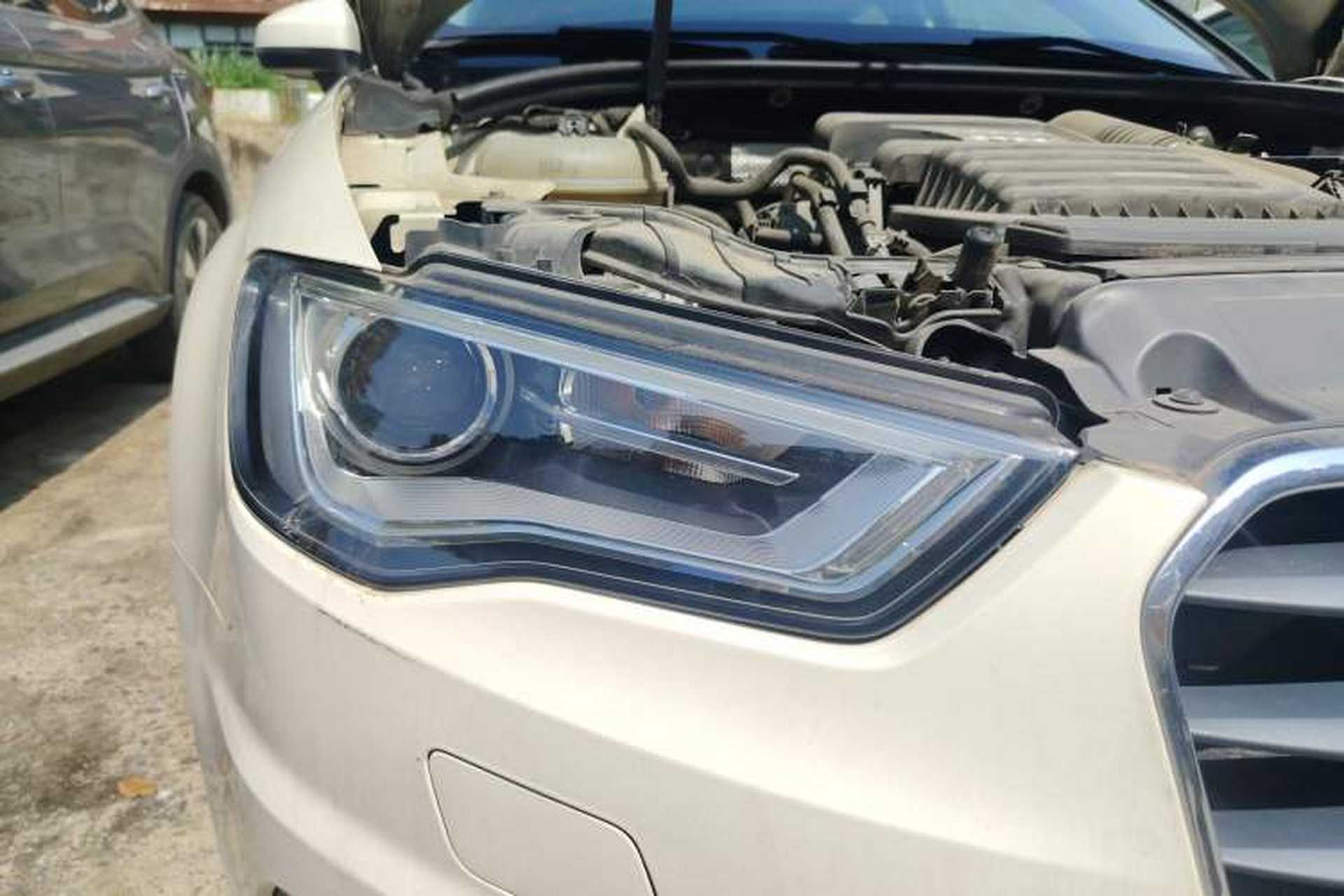Used Audi A3 2014 Limousine 35 TFSI Automatic Advanced Model Right Front Headlight