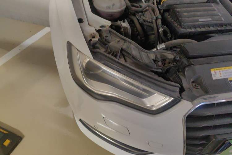 Used Audi A3 2014 Sportback 35 TFSI Automatic Style Edition Right Front Headlight