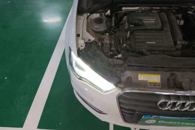 Used Audi A3 2014 Sportback 35 TFSI Automatic Style Edition Right Front Headlight