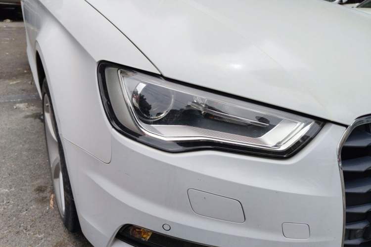 Used Audi A3 2014 Limousine 35 TFSI Automatic Comfort Model Right Front Headlight