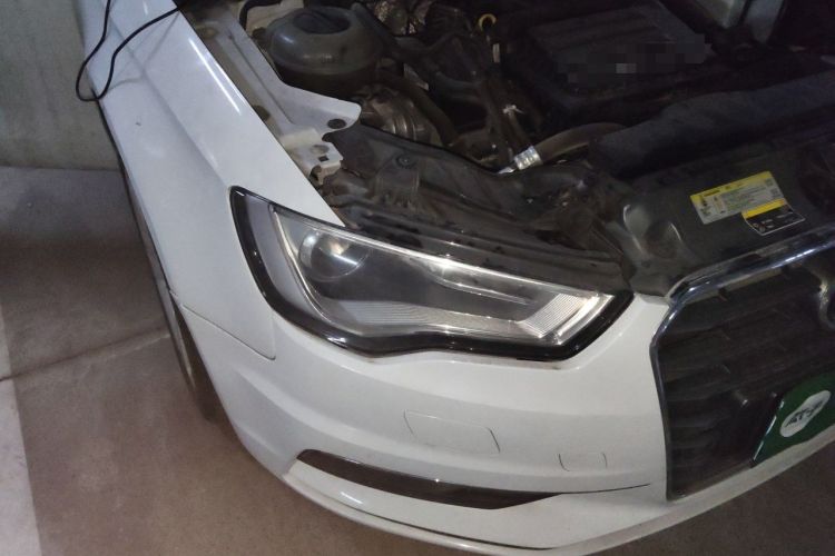 Used Audi A3 2014 Limousine 35 TFSI Automatic Comfort Model Right Front Headlight