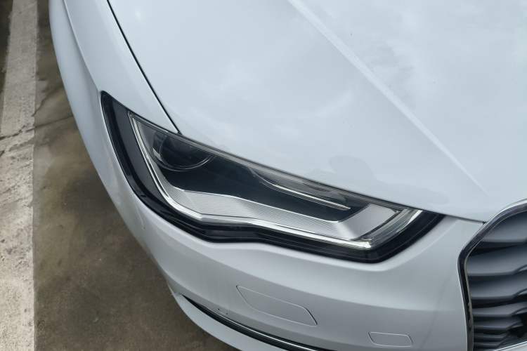 Used Audi A3 2014 Sportback 35 TFSI Automatic Comfort Model Right Front Headlight