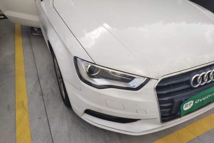 Used Audi A3 2014 Limousine 35 TFSI Automatic Fashion Model Right Front Headlight