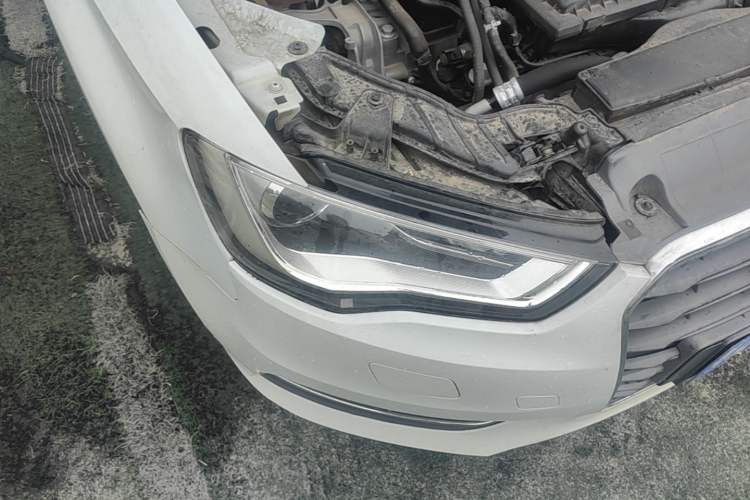 Used Audi A3 2014 Sportback 35 TFSI Automatic Ambition Edition Right Front Headlight