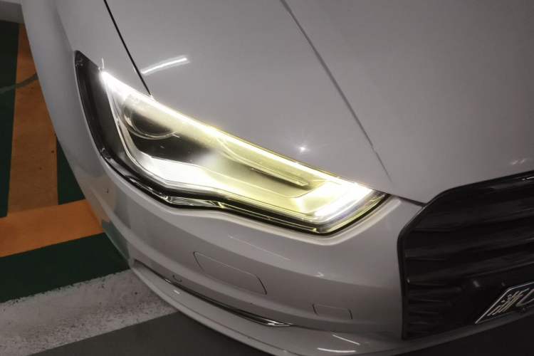 Used Audi A3 2014 Limousine 35 TFSI Automatic Comfort Model Right Front Headlight