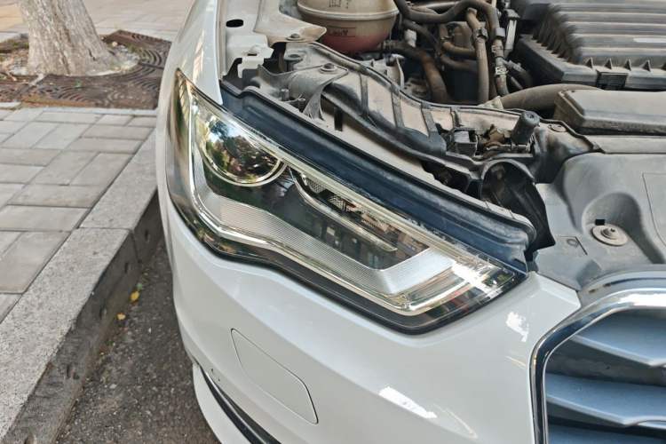 Used Audi A3 2014 Sportback 35 TFSI Automatic Comfort Model Right Front Headlight