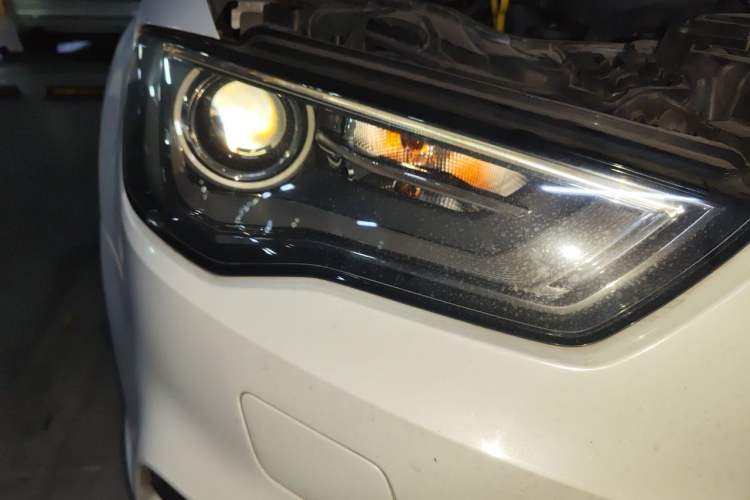 Used Audi A3 2014 Limousine 40 TFSI S line Comfort Model Right Front Headlight