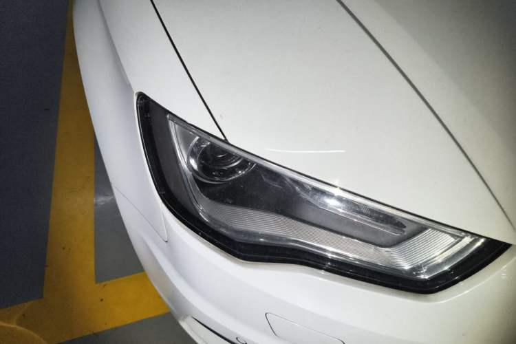 Used Audi A3 2014 Limousine 35 TFSI Automatic Comfort Model Right Front Headlight