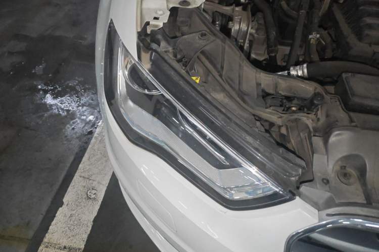 Used Audi A3 2014 Limousine 35 TFSI Automatic Comfort Model Right Front Headlight