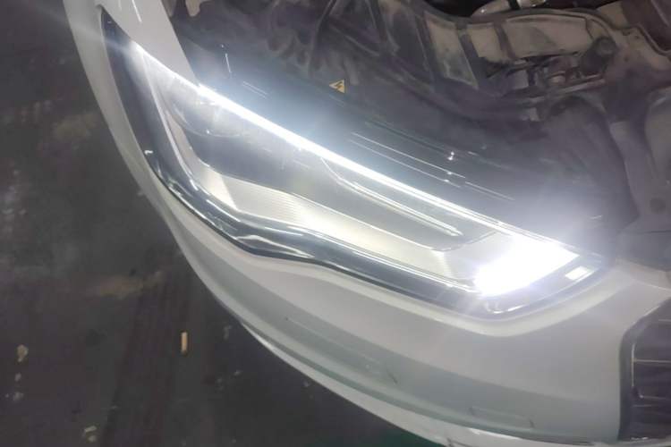 Used Audi A3 2014 Limousine 35 TFSI Automatic Comfort Model Right Front Headlight