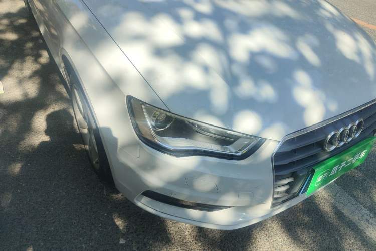 Used Audi A3 2014 Limousine 35 TFSI Automatic Comfort Model Right Front Headlight