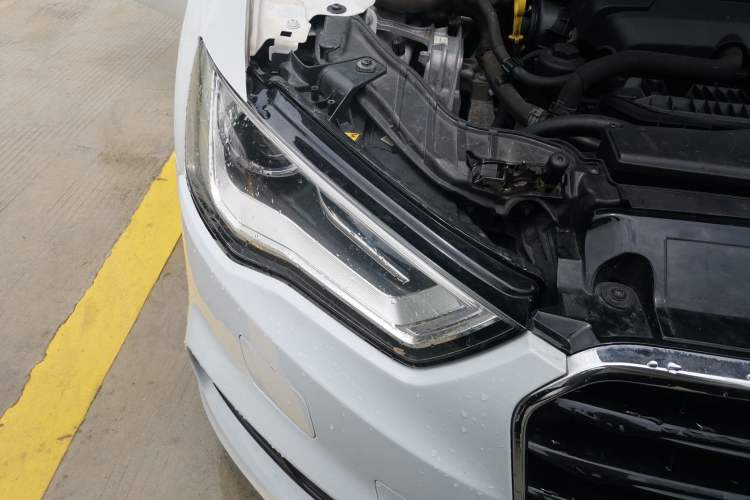 Used Audi A3 2014 Limousine 40 TFSI S line Comfort Model Right Front Headlight