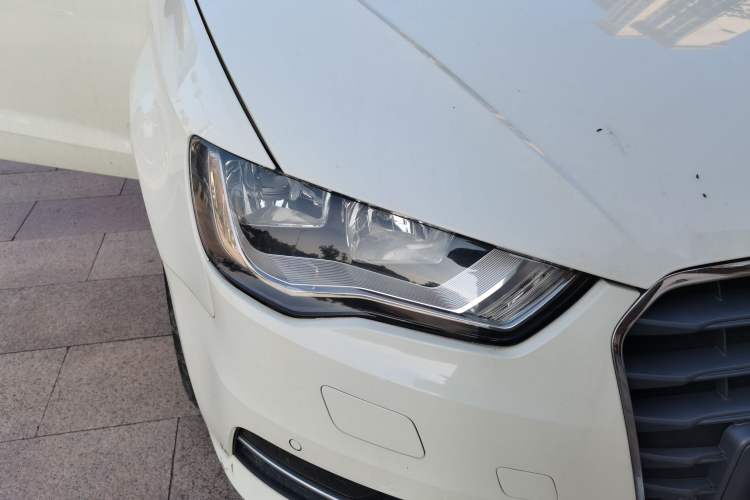 Used Audi A3 2014 Sportback 35 TFSI Automatic Style Edition Right Front Headlight