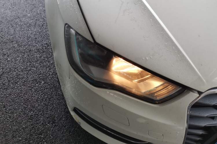 Used Audi A3 2014 Sportback 35 TFSI Automatic Ambition Edition Right Front Headlight