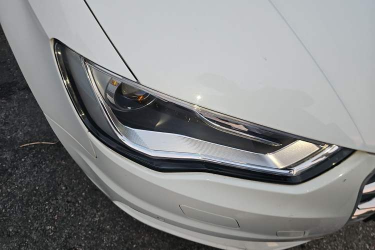 Used Audi A3 2014 Limousine 35 TFSI Automatic Comfort Model Right Front Headlight