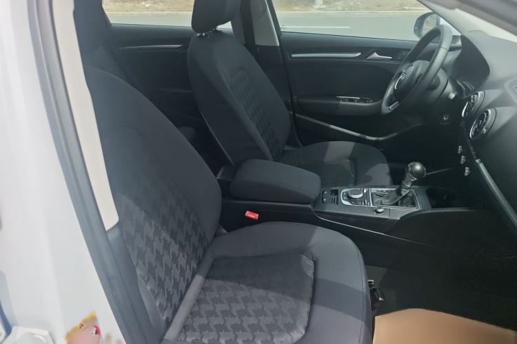 Used Audi A3 2014 Sportback 35 TFSI Automatic Style Edition Right Front Seat