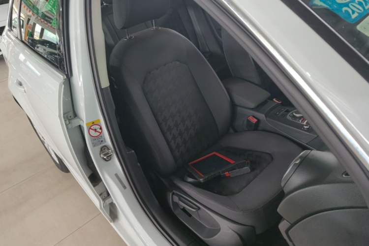 Used Audi A3 2014 Sportback 35 TFSI Automatic Style Edition Right Front Seat