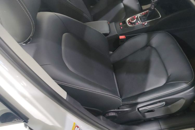 Used Audi A3 2014 Sportback 35 TFSI Automatic Ambition Edition Right Front Seat