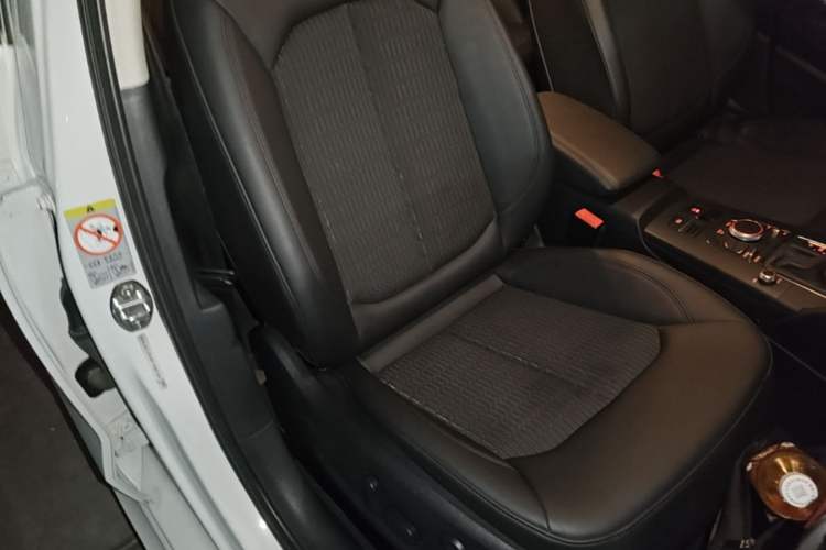Used Audi A3 2014 Limousine 40 TFSI S line Comfort Model Right Front Seat
