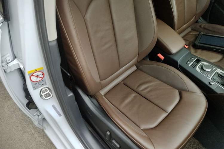 Used Audi A3 2014 Sportback 35 TFSI Automatic Comfort Model Right Front Seat