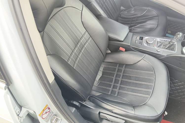 Used Audi A3 2014 Sportback 35 TFSI Automatic Ambition Edition Right Front Seat