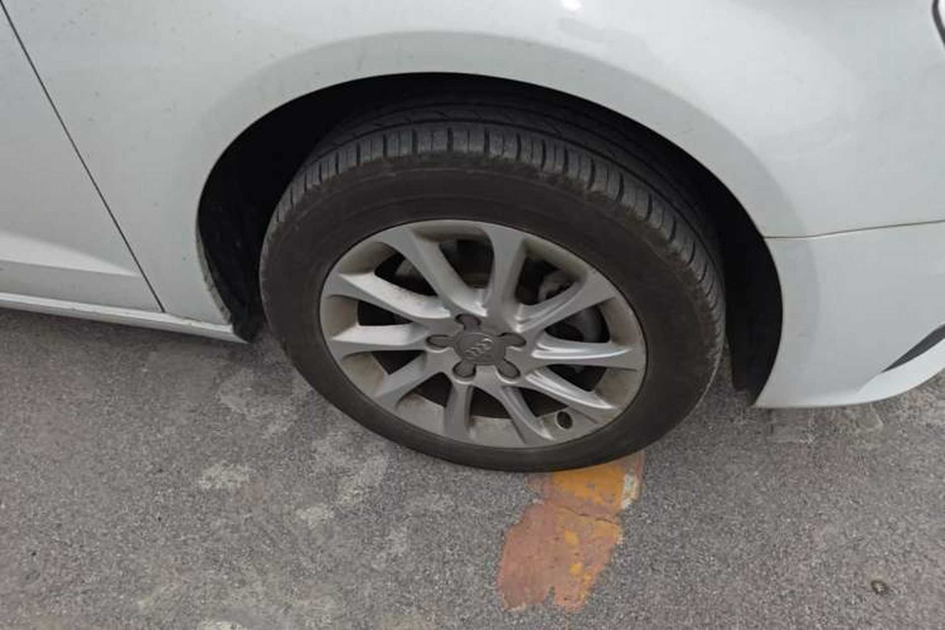 Used Audi A3 2014 Sportback 35 TFSI Automatic Style Edition Right Front Wheel Hub