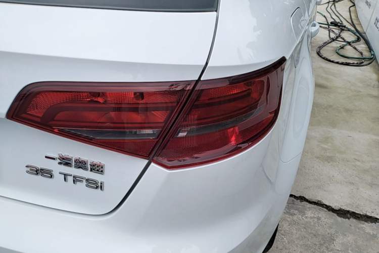 Used Audi A3 2014 Sportback 35 TFSI Automatic Style Edition Right Rear Taillight