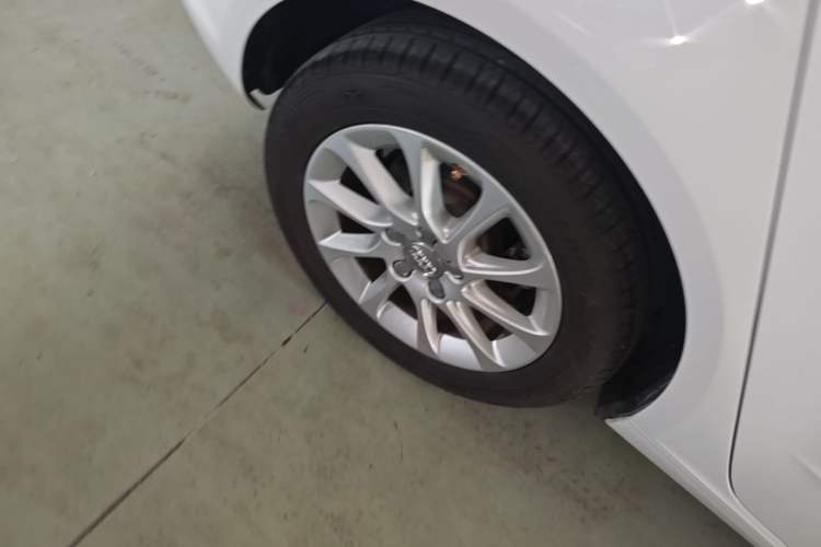 Used Audi A3 2014 Sportback 35 TFSI Automatic Ambition Edition Right Rear Wheel Hub