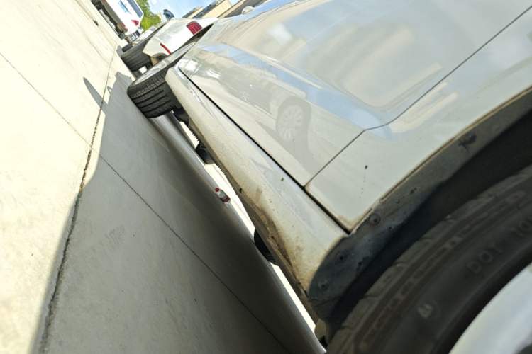 Used Audi A3 2014 Limousine 35 TFSI Automatic Comfort Model Right Side Sill