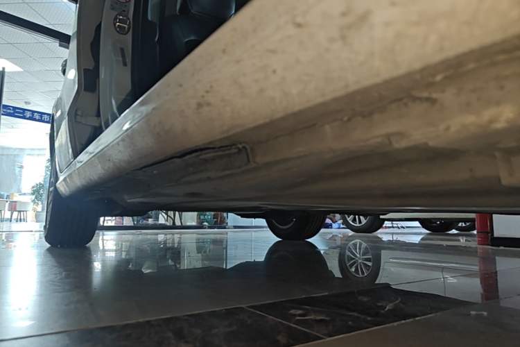 Used Audi A3 2014 Limousine 35 TFSI Automatic Advanced Model Right Side Sill