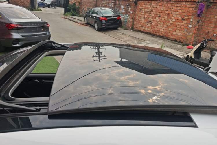 Used Audi A3 2014 Limousine 35 TFSI Automatic Comfort Model Roof