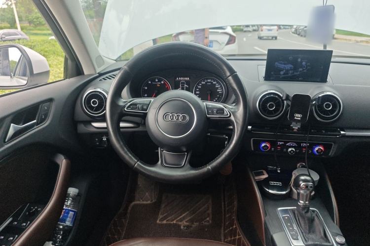 Used Audi A3 2014 Sportback 35 TFSI Automatic Comfort Model Steering Wheel