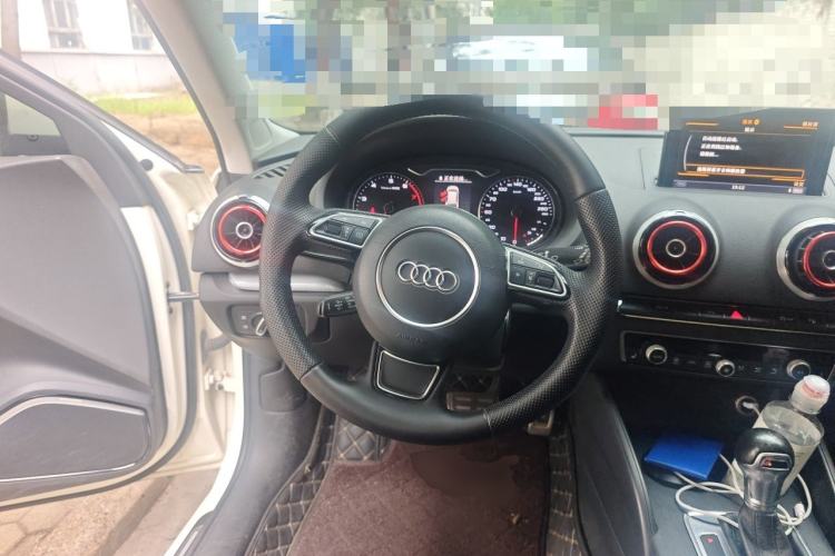 Used Audi A3 2014 Sportback 40 TFSI S line Luxury Model Steering Wheel