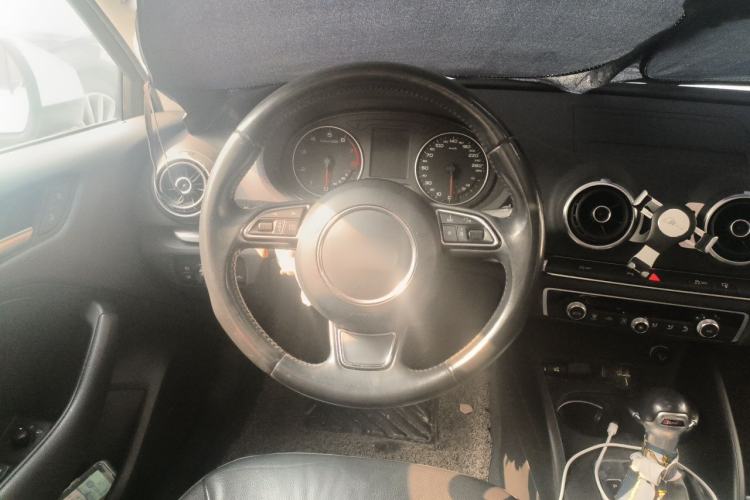 Used Audi A3 2014 Sportback 35 TFSI Automatic Comfort Model Steering Wheel