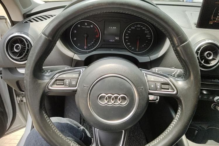 Used Audi A3 2014 Sportback 35 TFSI Automatic Comfort Model Steering Wheel