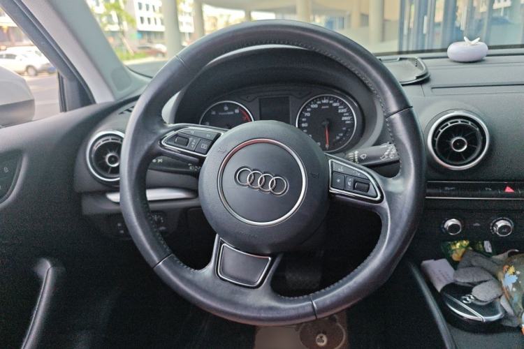 Used Audi A3 2014 Sportback 35 TFSI Automatic Style Edition Steering Wheel
